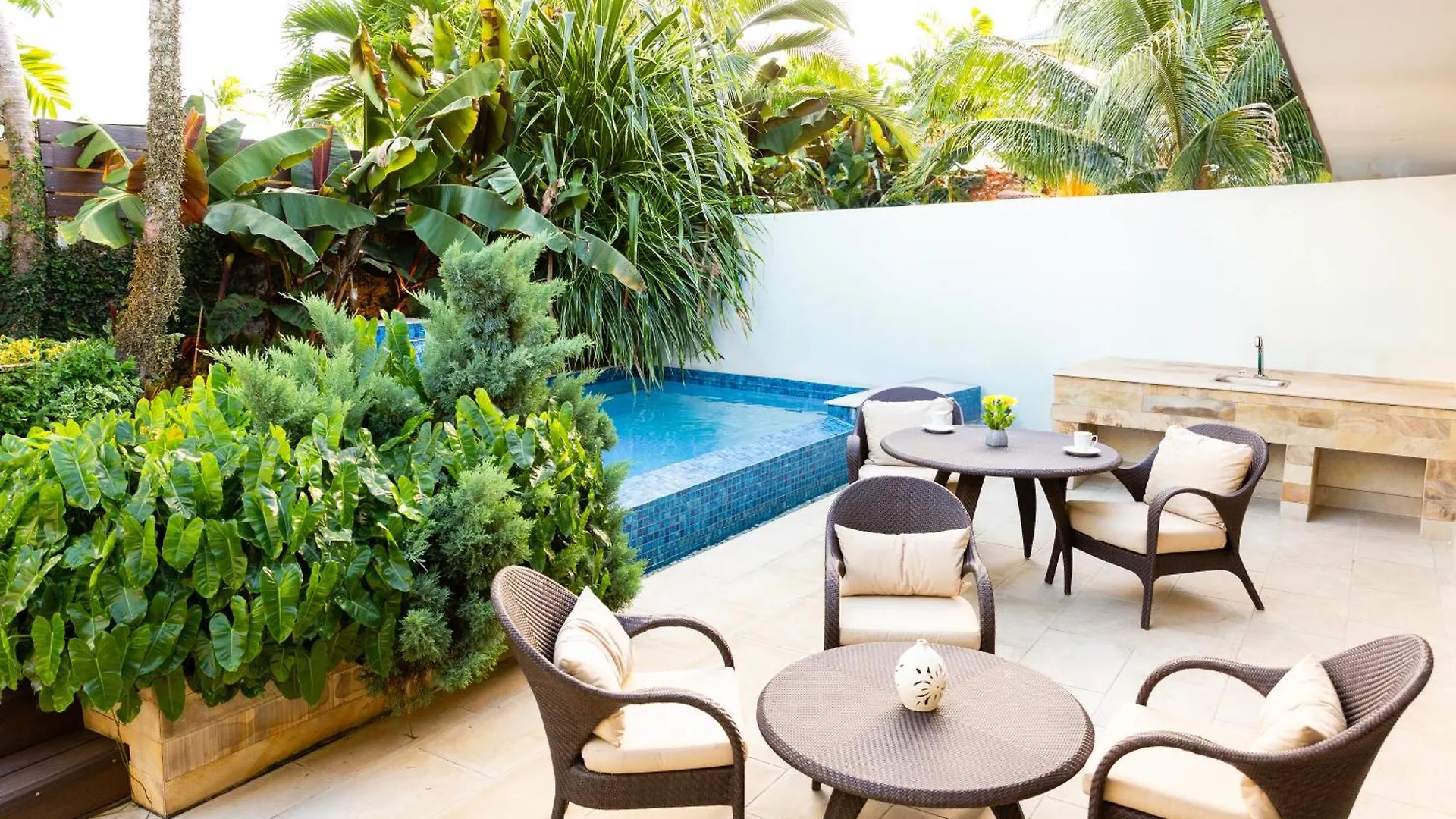 Garden Oasis 1 Villa With Private Pool Four Roads